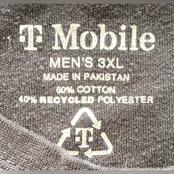 T-Mobile Employee T-Shirt Men’s Size 3XL - Picture 3 of 3